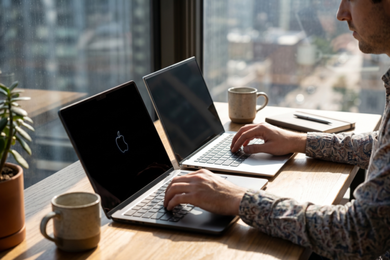 Leia mais sobre o artigo Dell XPS vs MacBook Neo 2026: o duelo que pode mudar o mercado de notebooks