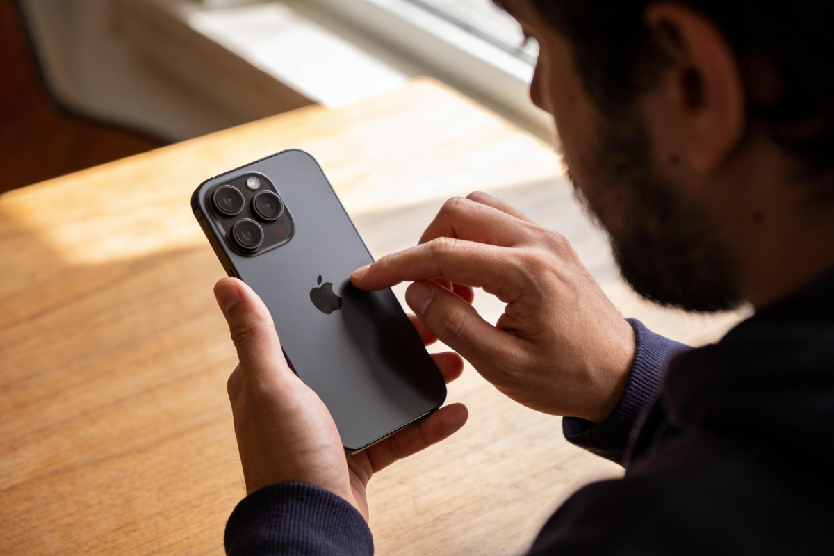 No momento, você está visualizando iPhone 18 Pro vai congelar preço enquanto Android encarecem em 2026