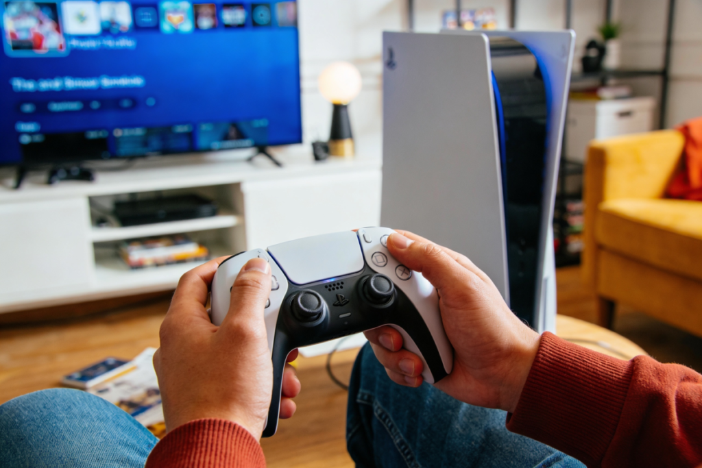 Leia mais sobre o artigo PS5 com preço antigo na Amazon vale a pena? Análise após reajuste